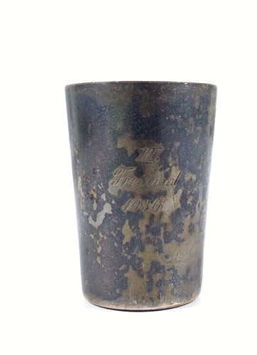 Schnapsbecher aus 835 silber - 835,
