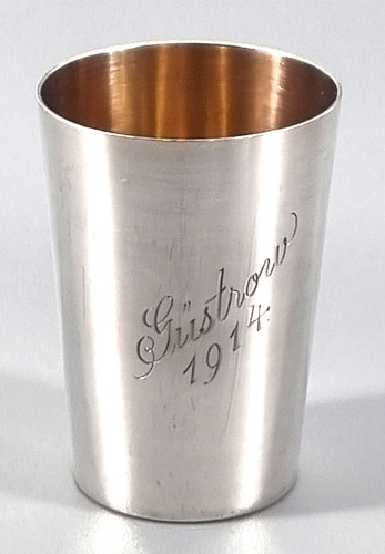 Kleiner schnapsbecher von 2 - von,